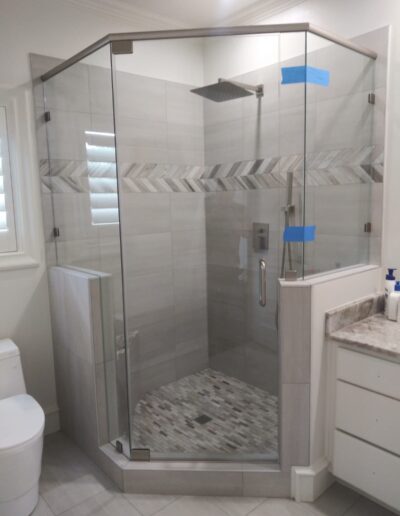 Tiny Space Shower with Frameless Glass Door