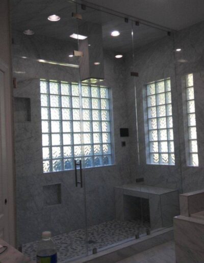 High Ceiling Shower Door With Textured Glass Window