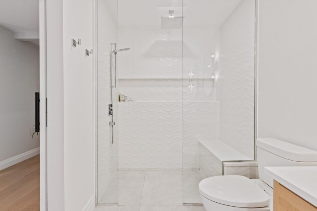The Benefits Of Upgrading To Modern Shower Doors In Plano Tx